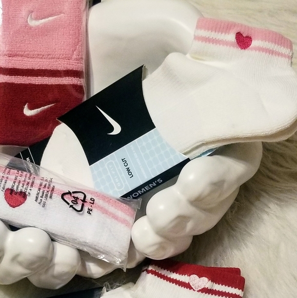 Nike Accessories - ❤ NIKE VALENTINE'S DAY Ankle Socks Heart